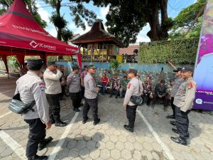 Read more about the article Serap Semua keluhan masyrakat, Patroli Rutin Polres Batu sasar tempat berkumpulnya masyarakat