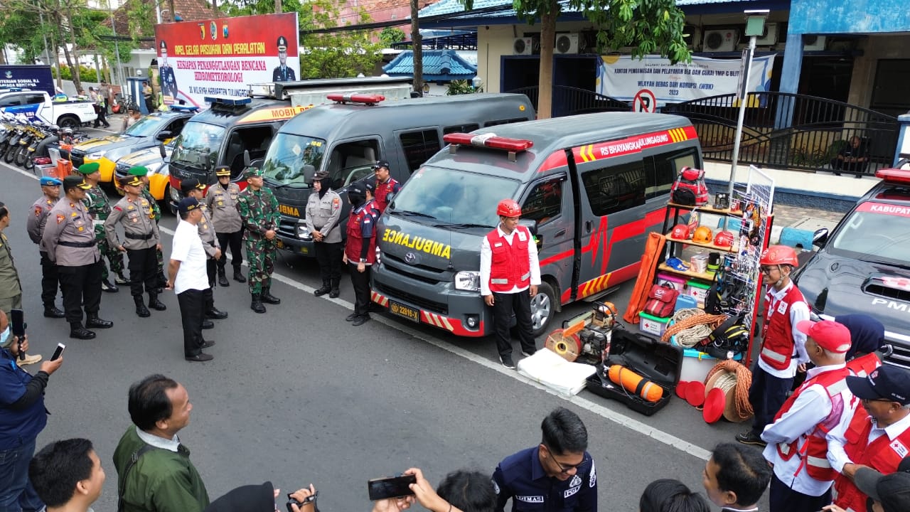 You are currently viewing Polres Tulungagung Siapkan Personel Gabungan Antisipasi Bencana Hidrometeorologi